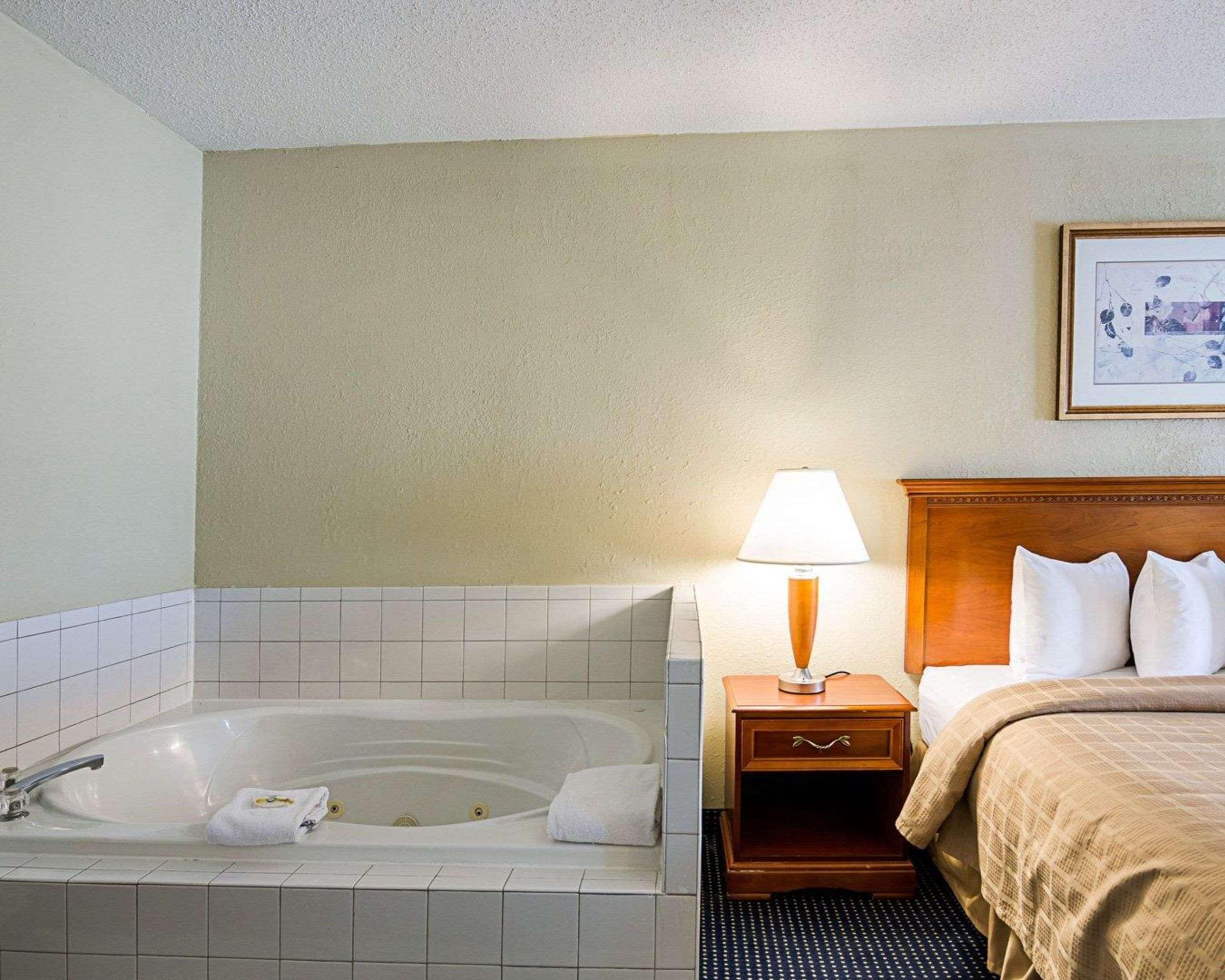 Quality Inn Troutville - Roanoke North מראה חיצוני תמונה